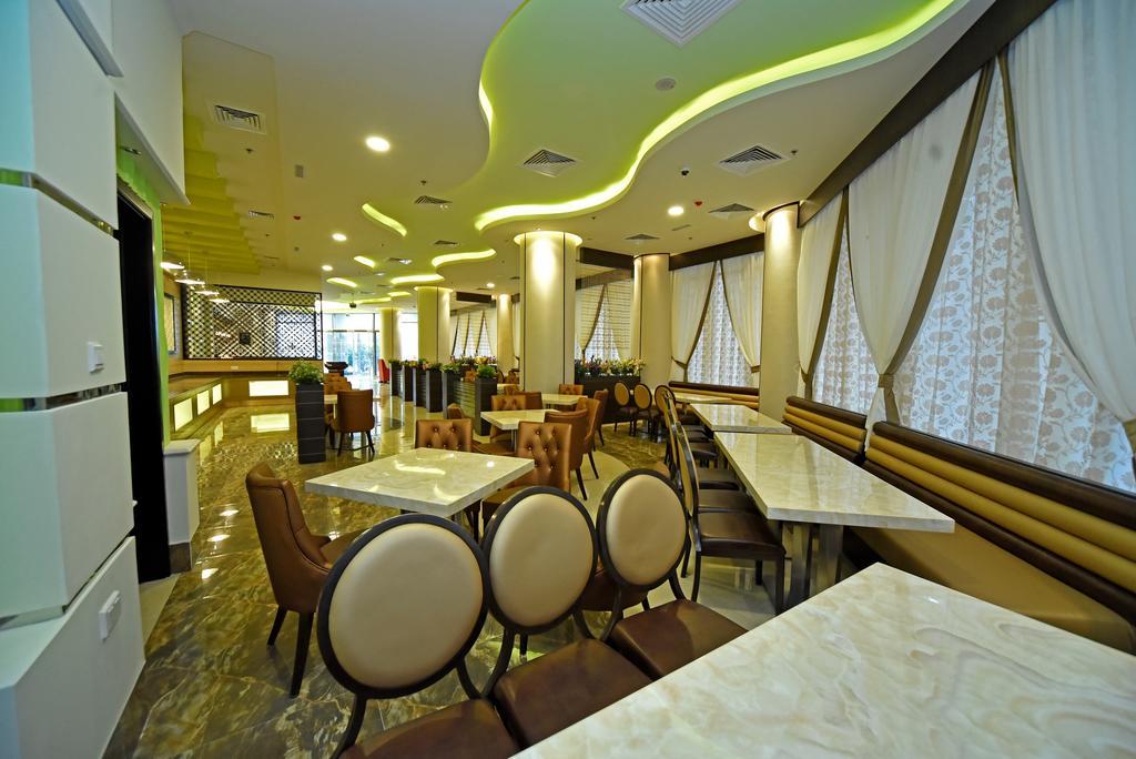 Alain Hotel Adzsmán Kültér fotó