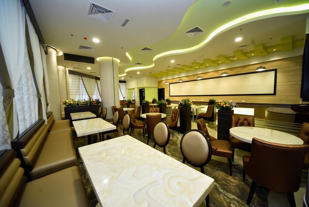 Alain Hotel Adzsmán Kültér fotó